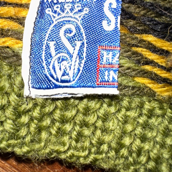 Norwegian Hand Knit Green Cardigan w/ Floral Pattern by Wm. Schmidt - S/M - Picture 10 of 13